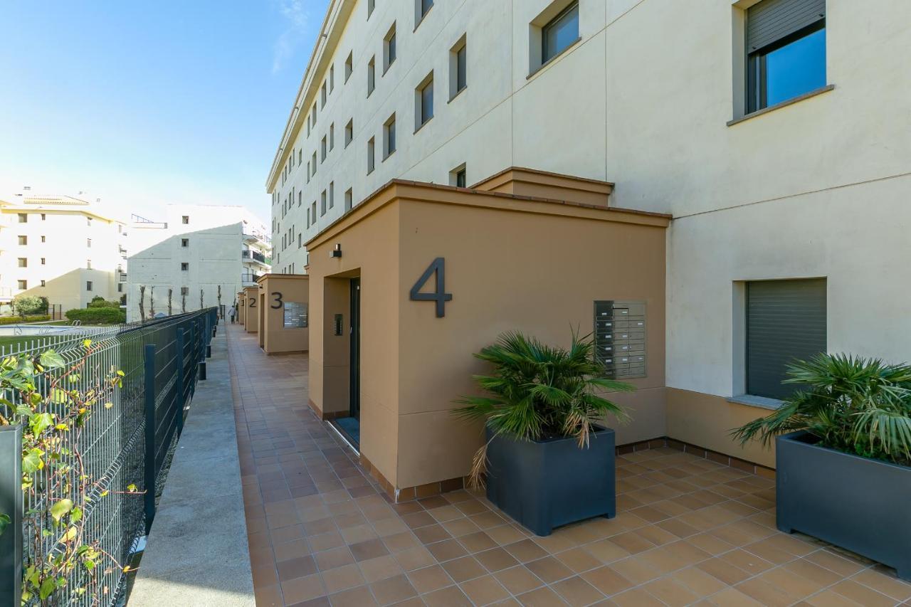 The Beach Milenium Roses Exterior foto