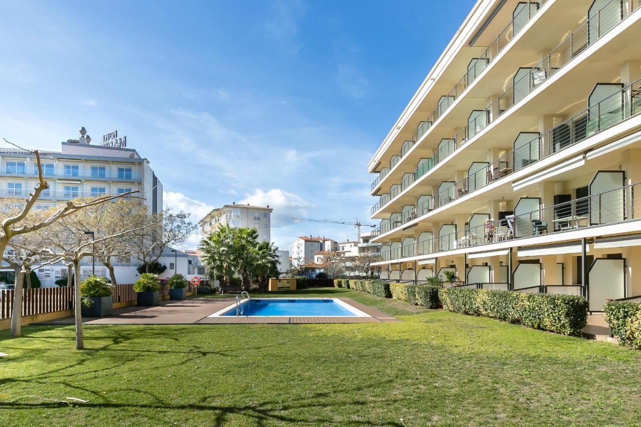 The Beach Milenium Roses Exterior foto